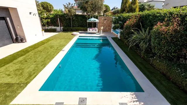 Piscina prefabricada 8